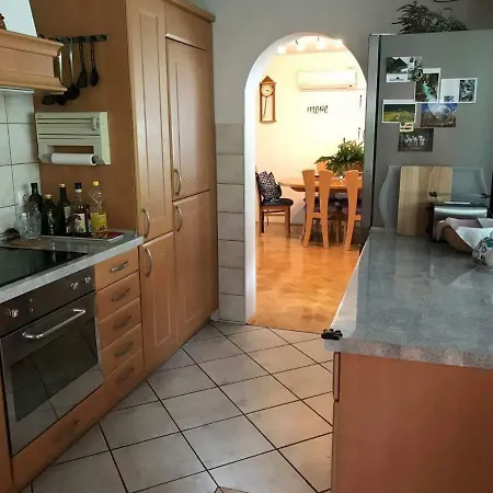 Zajcek Apartma Mojstrana